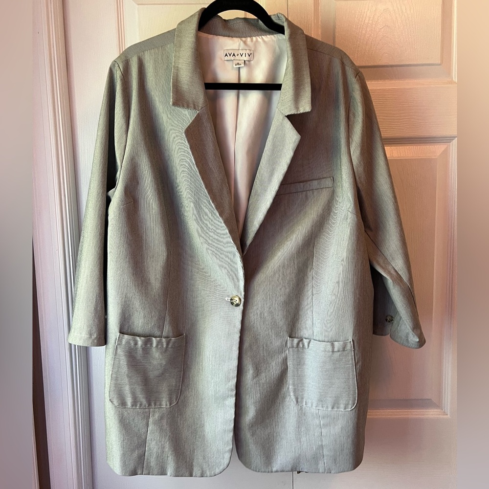 Ava & Viv Blazer